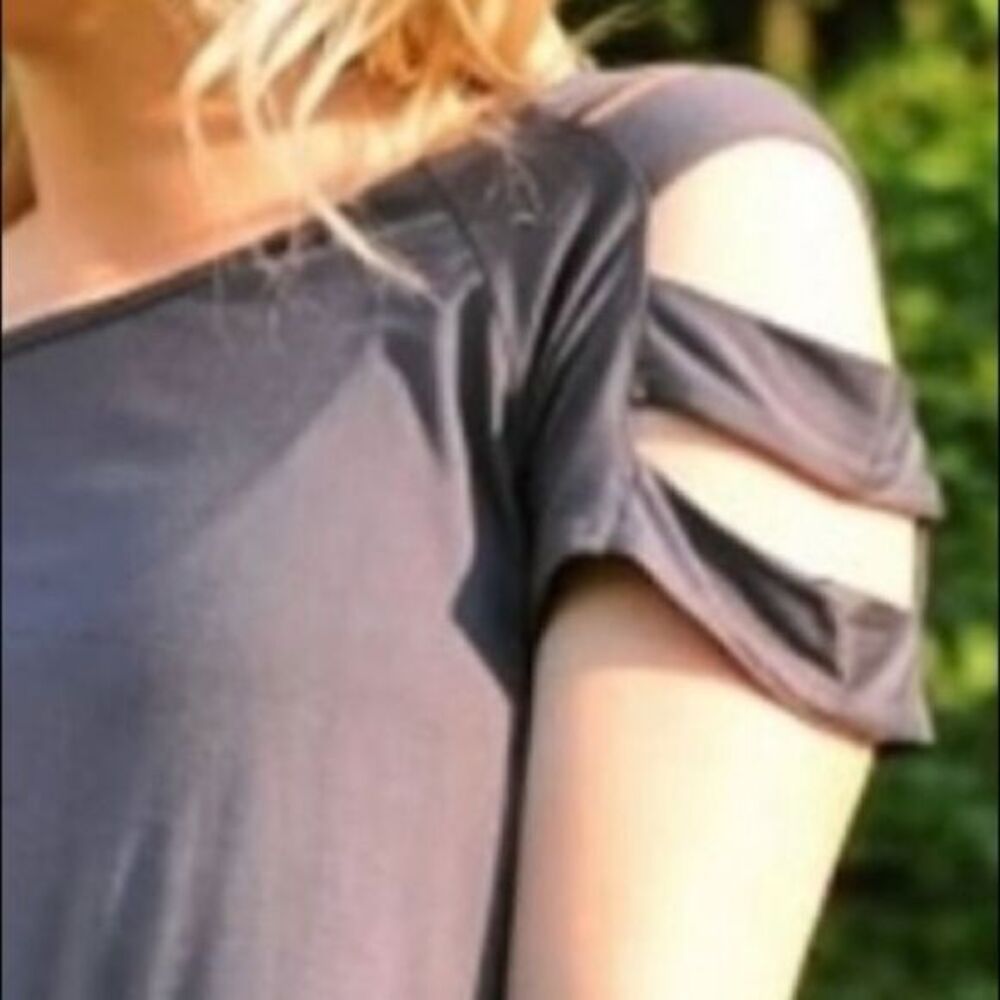 Caged Cold Shoulder Tee - Picture 10 of 15